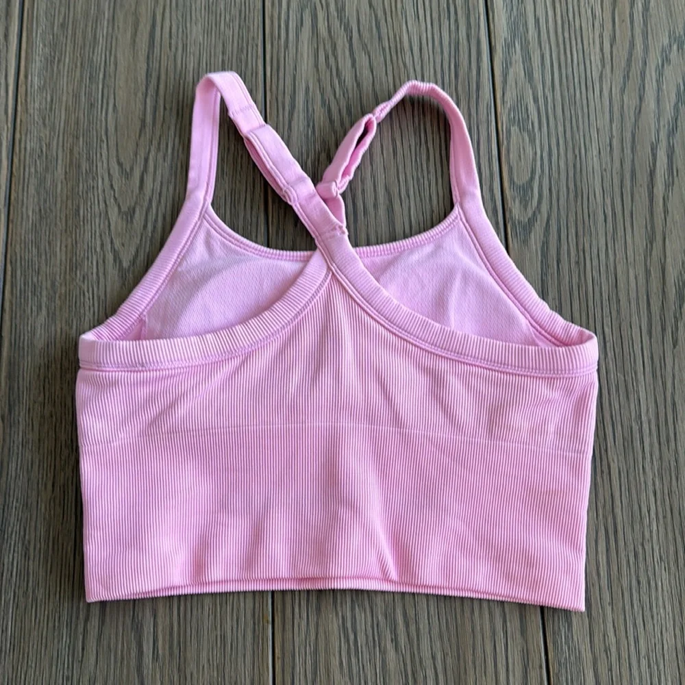 ALO Yoga Bubblegum Pink Ribbed Crop Tank - Picture 4 of 11